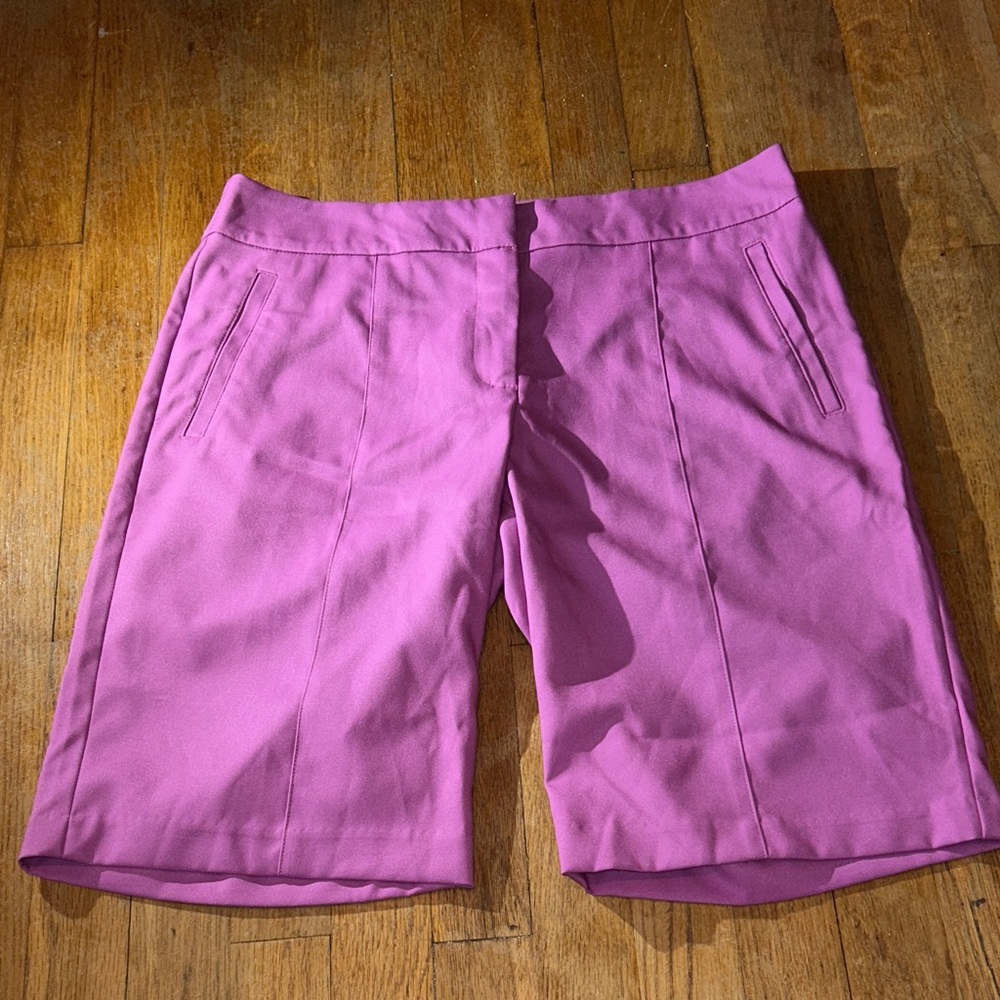 Izod Golf Bermuda Women's Shorts Size‎ 10 Lavender Pockets Performance Gorpcore